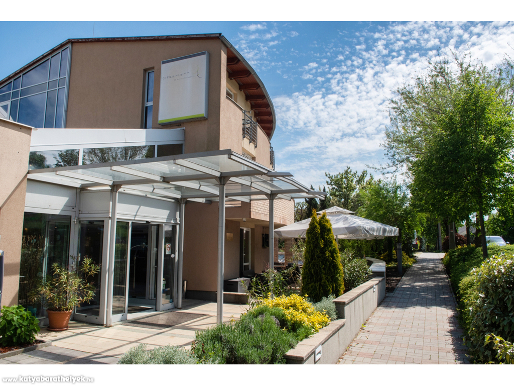 Kutyabarát CE Pláza Hotel **** Siófokon Kutyabarát CE Pláza Hotel **** Siófokon