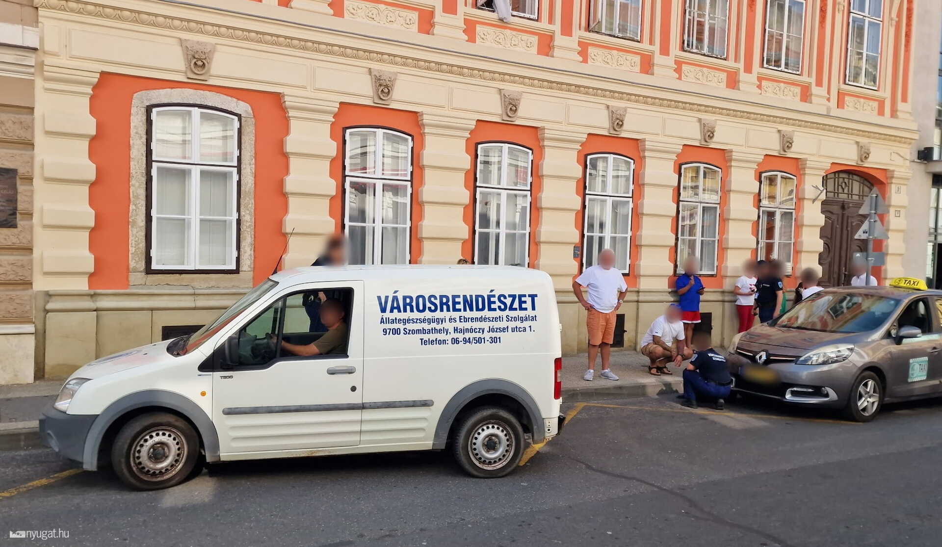 Szombathelyen nagytestű kutya esett ki az ablakon