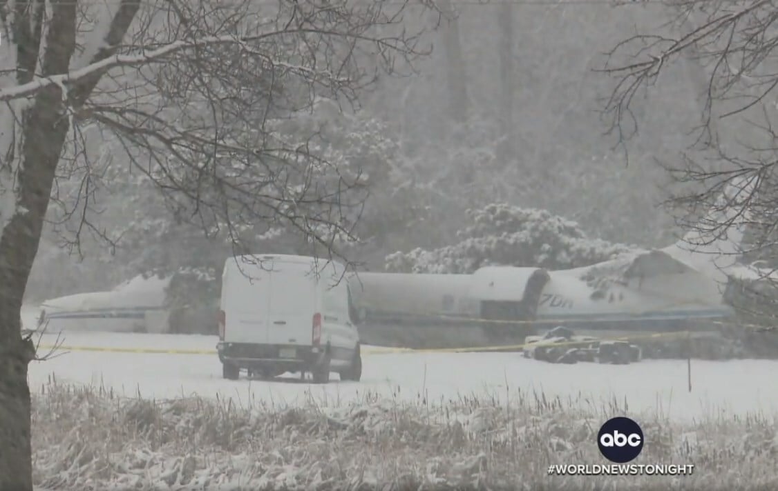 A szakadó hóesésben zuhant le a repülőgép
