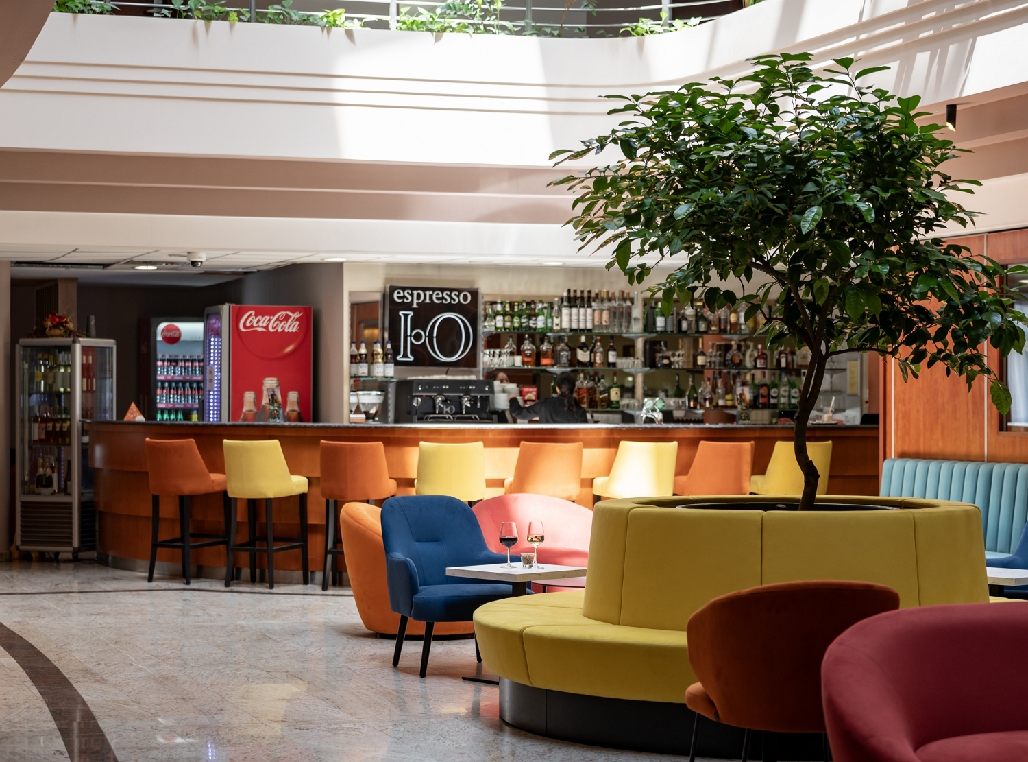 airport hotel budapest lobby