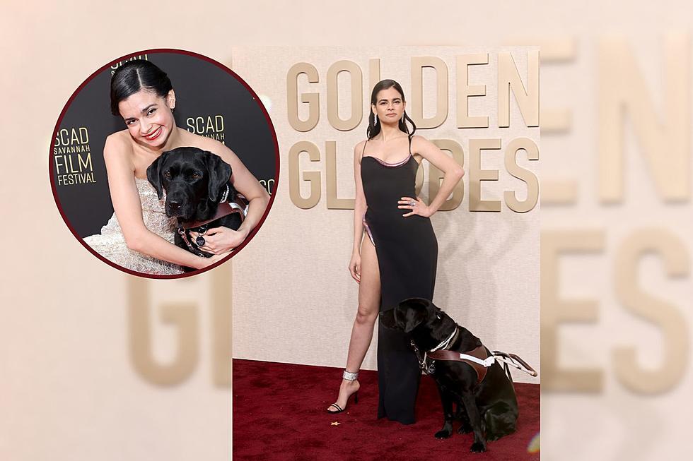 Aria Mia Loberti és vakvezető kutyája, Miss Ingrid a Golden Globe díjátadón