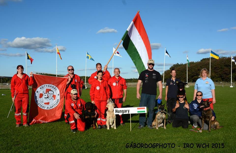 Kutyákkal az Életért Alapítvány csapat - IRO Mentőkutya VB 2015