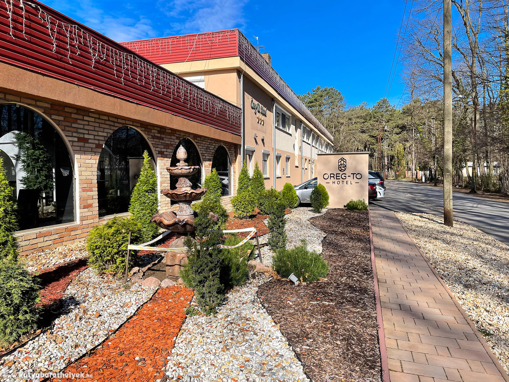Kutyabarát Öreg-tó hotel Tatán Kutyabarát Öreg-tó hotel Tatán