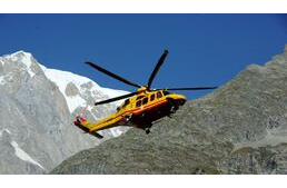Helikopteres kutyamentés az osztrák Alpokban