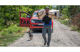 Több mint 3000 állatot mentett már meg a Névtelen Hős az ukrán háborús zónából